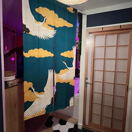 아파트 Suite Samourai - Balneo - 10 Min De La Plage Saint-Raphaël