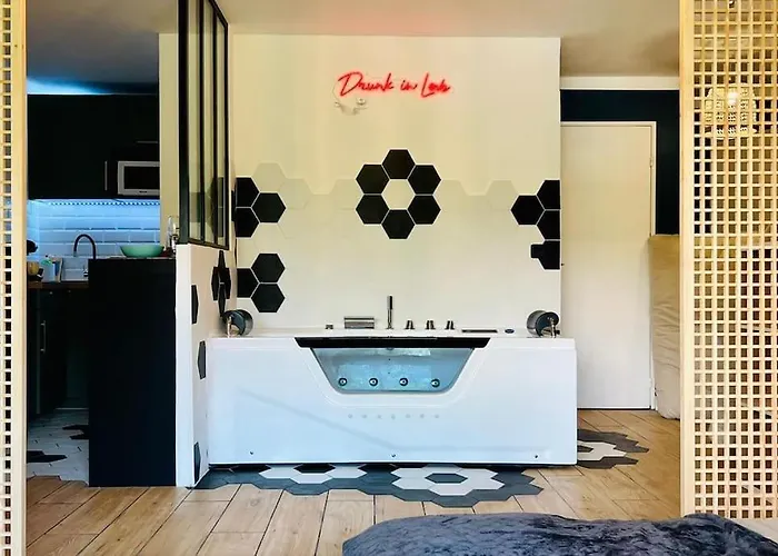 Suite Samourai - Balneo - 10 Min De La Plage 아파트